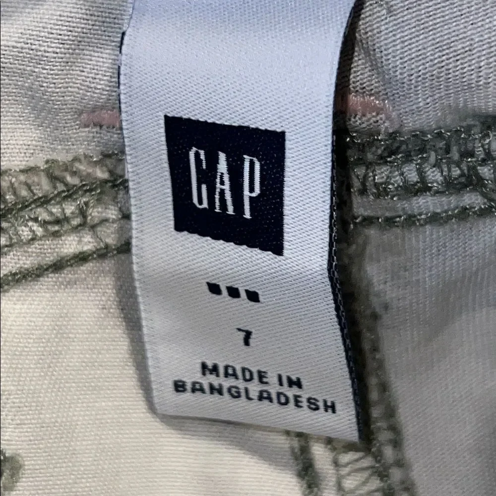 GAP KIDS Green Camouflage Straight Leg Cargo Pants- 7 NWT!